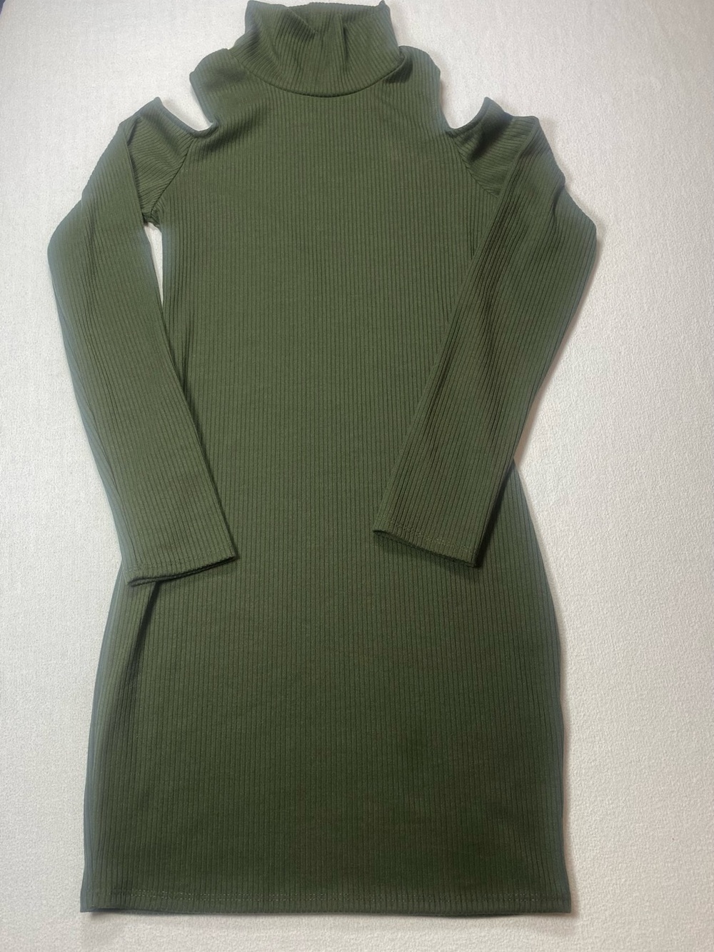 Francesco’s Mi Ami Olive Green Ribbed Cold-Shoulder Turtleneck Mini Dress
